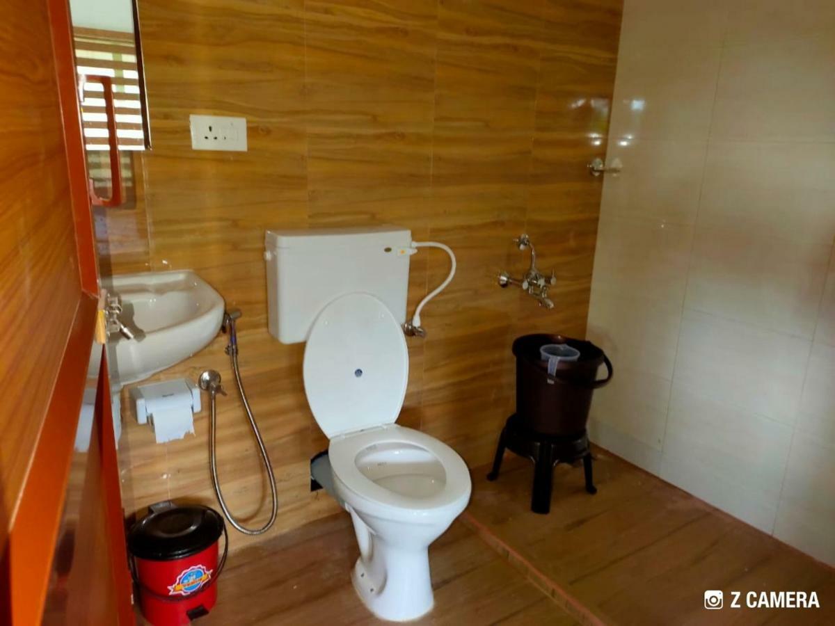 Noah'S Nest Tree House Apartment Thekkady Ngoại thất bức ảnh
